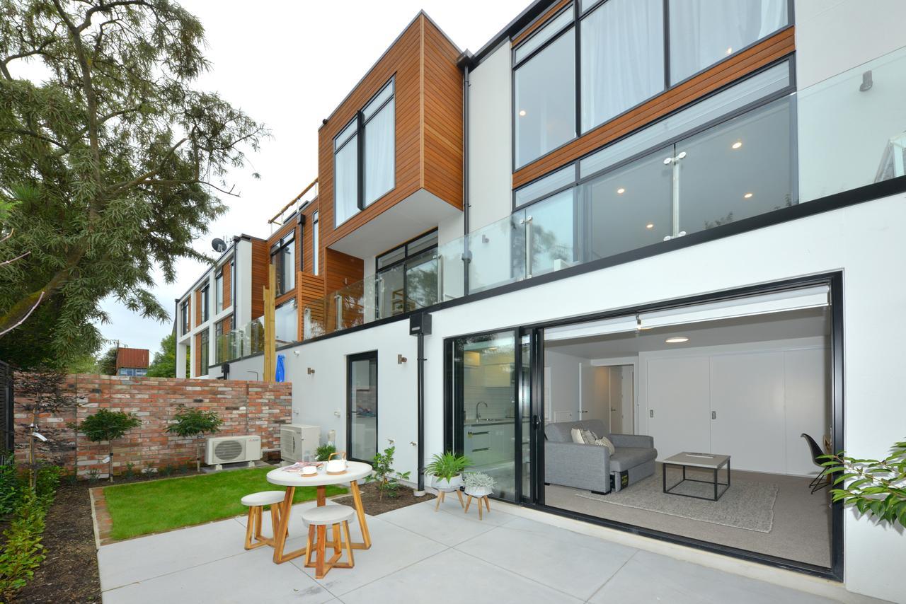 Peterborough Apartments Крайстчёрч Экстерьер фото