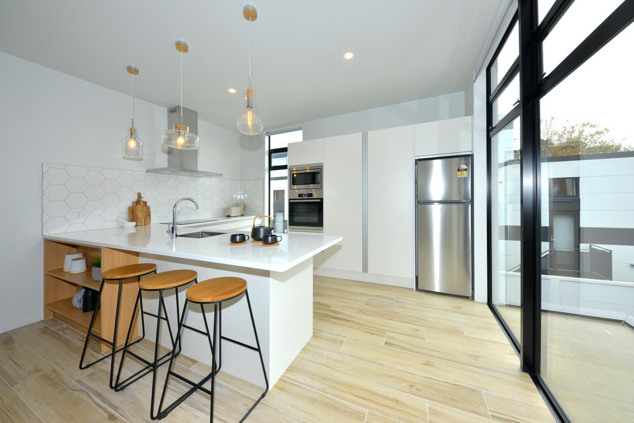 Peterborough Apartments Крайстчёрч Экстерьер фото