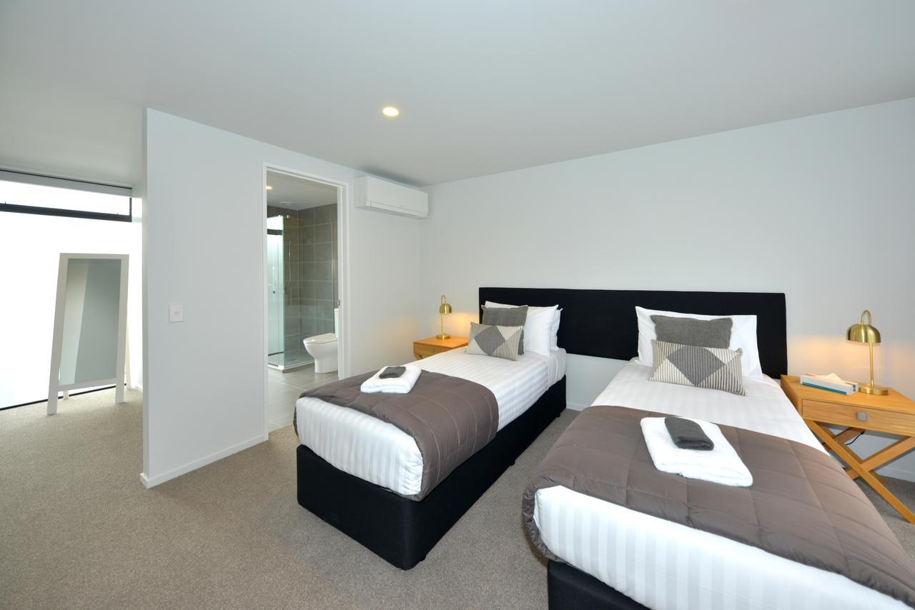 Peterborough Apartments Крайстчёрч Экстерьер фото