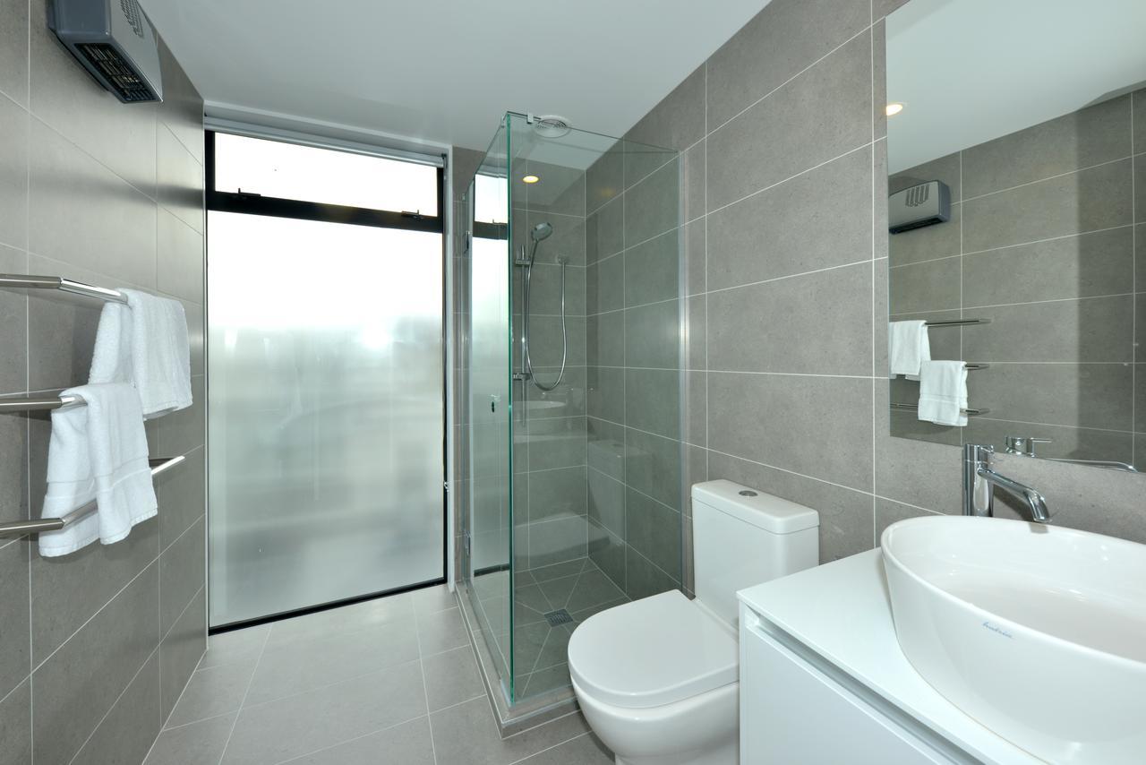 Peterborough Apartments Крайстчёрч Экстерьер фото