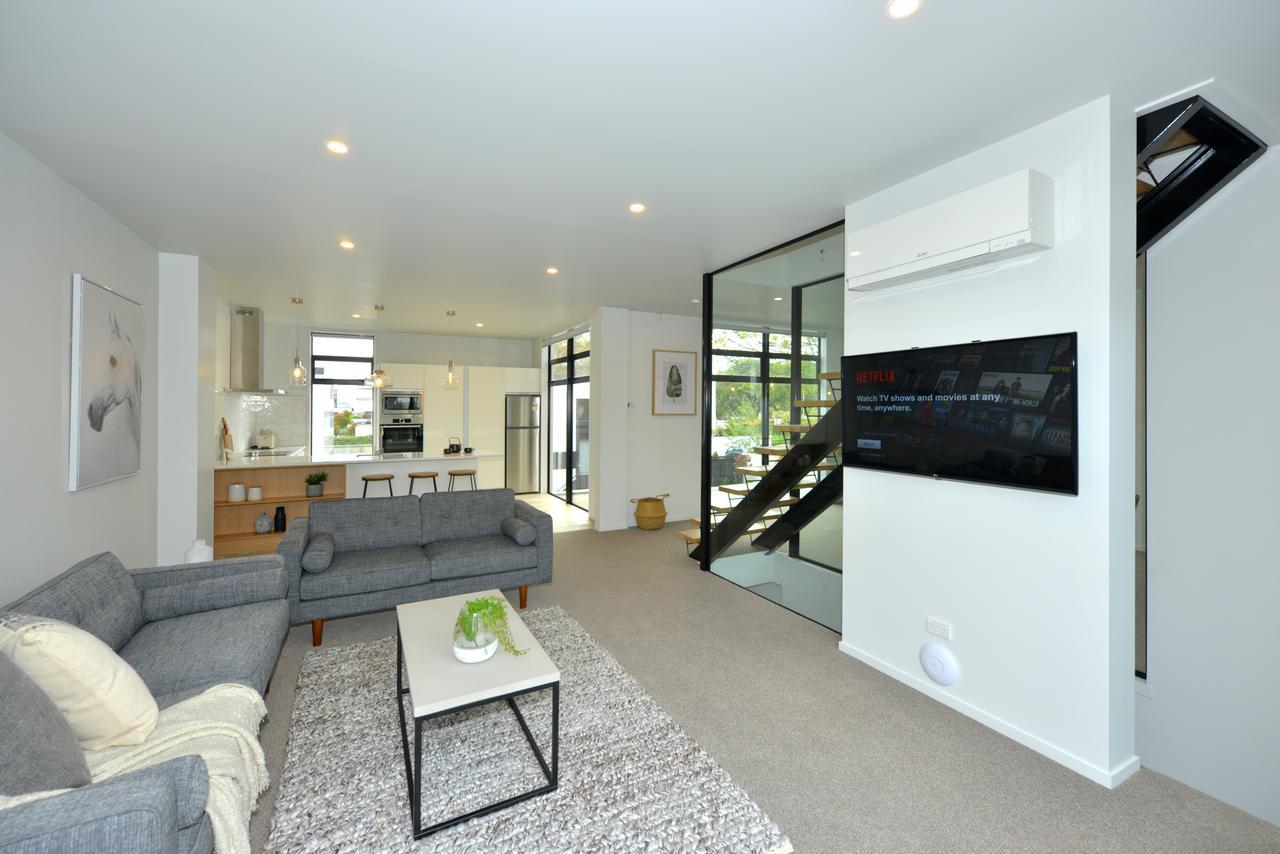 Peterborough Apartments Крайстчёрч Экстерьер фото