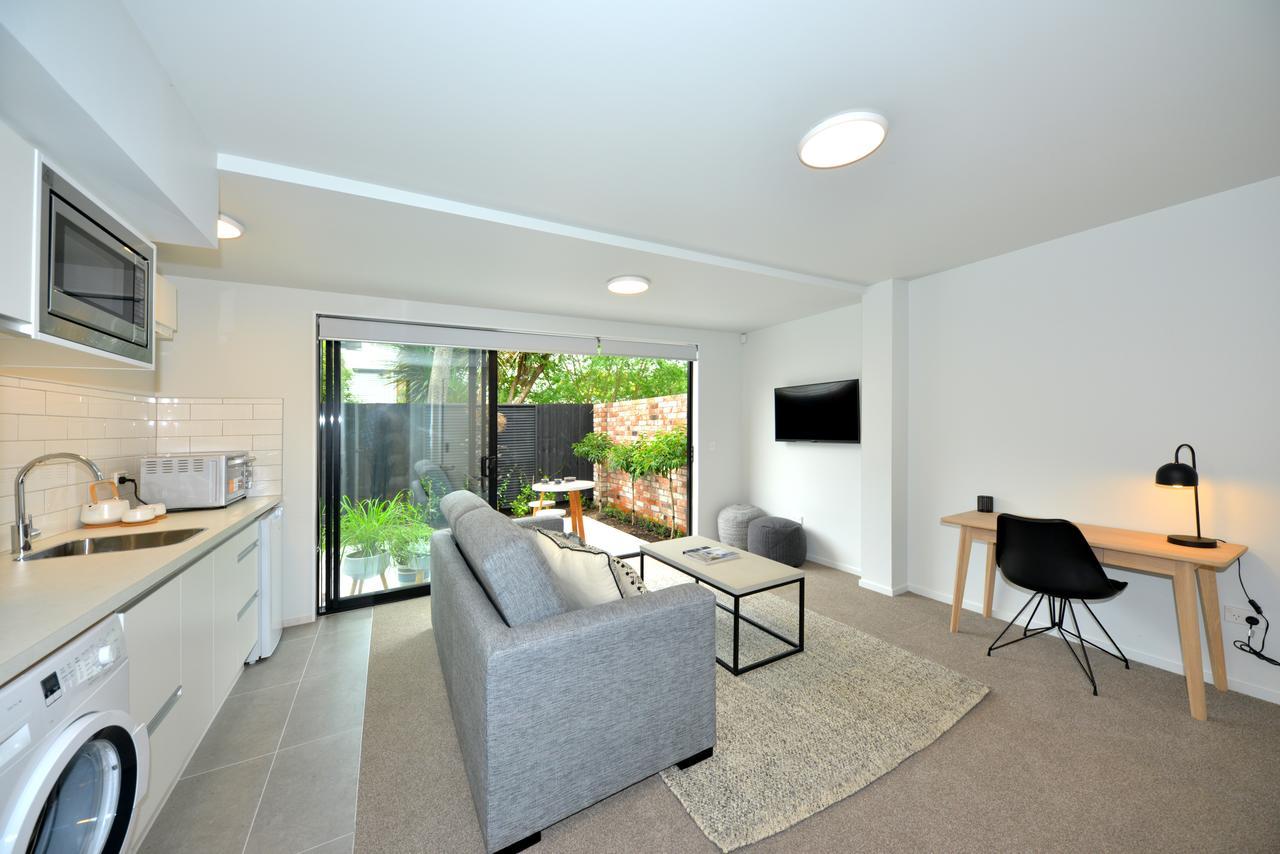Peterborough Apartments Крайстчёрч Экстерьер фото