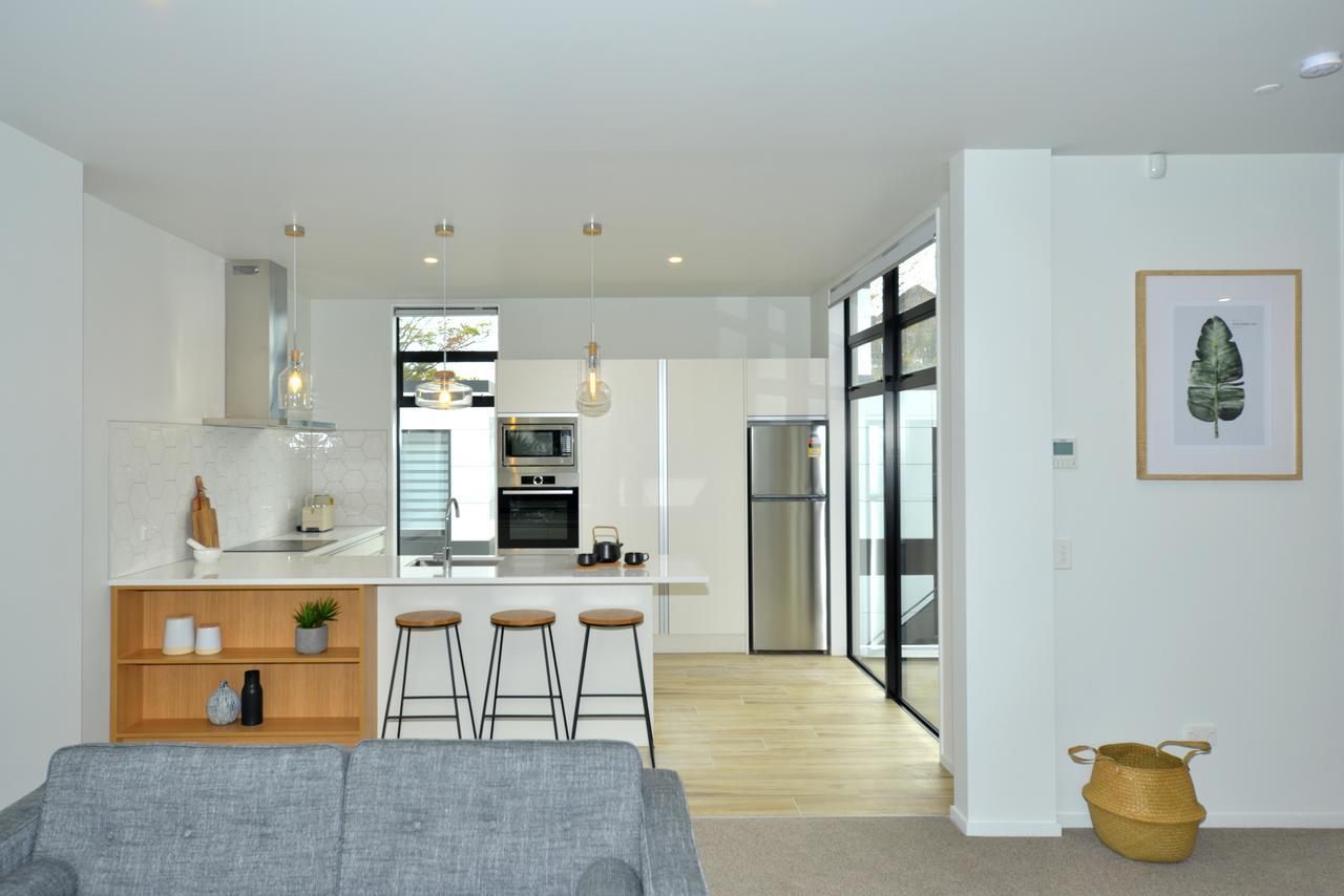Peterborough Apartments Крайстчёрч Экстерьер фото
